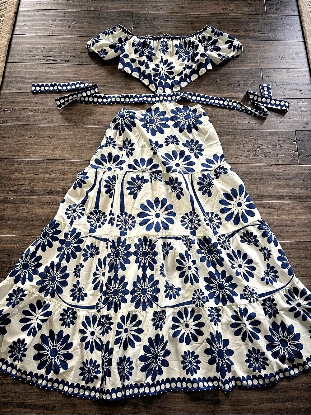 Maxi Dress with cut out